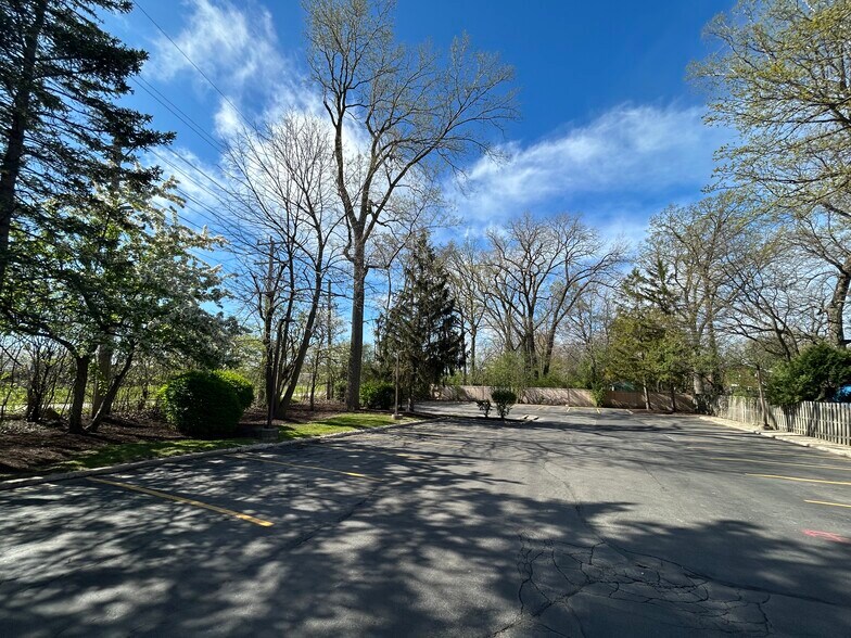 More Photos Of 3612 Lake Ave, Wilmette Medical For Lease