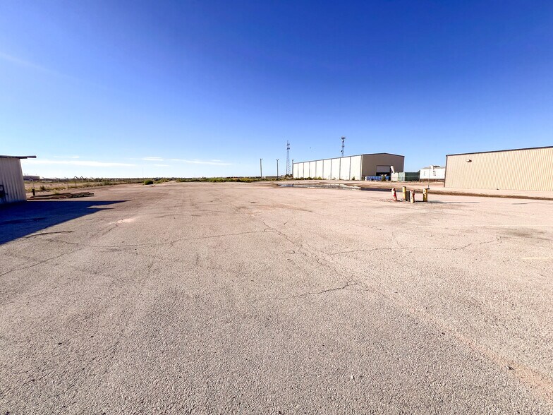 More Photos Of 6610 E Hwy 80 & 6618 E Hwy 80, Midland Industrial For Sale