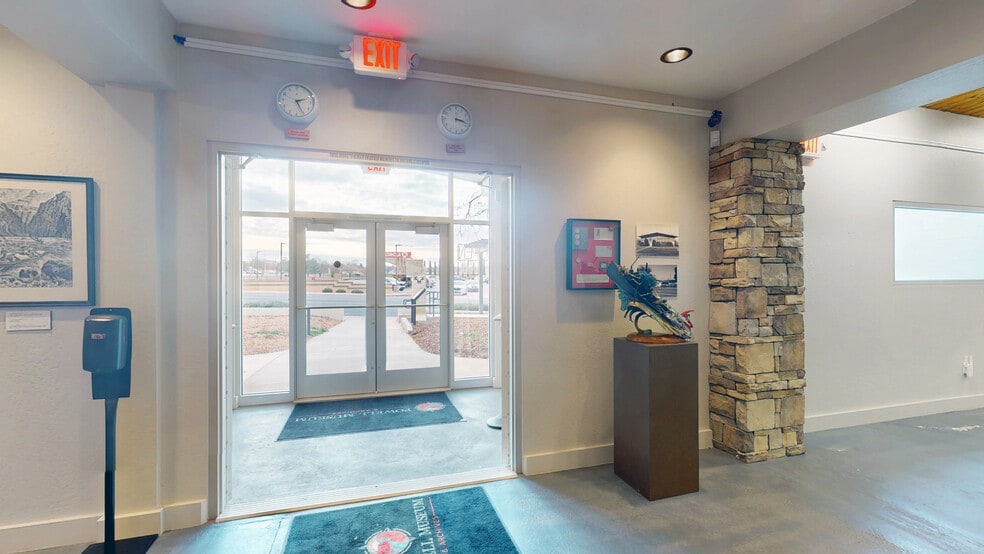 More Photos Of 6 N Lake Powell Blvd, Page Flex For Sale