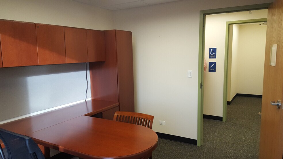 More Photos Of 405 Shawmut Ave, La Grange Self Storage For Lease