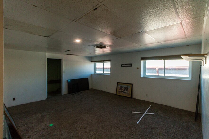 More Photos Of 1630 Foothill Dr, Boulder City Industrial For Sale