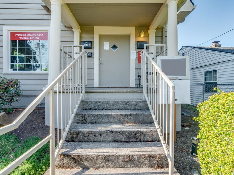 More Photos Of 2800 E Evergreen Blvd, Vancouver Office For Lease