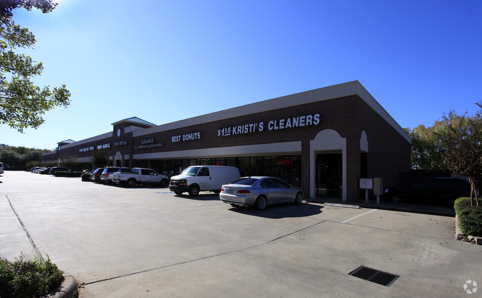 More Photos Of 1730 Williams Trace Blvd, Sugar Land Freestanding For Lease