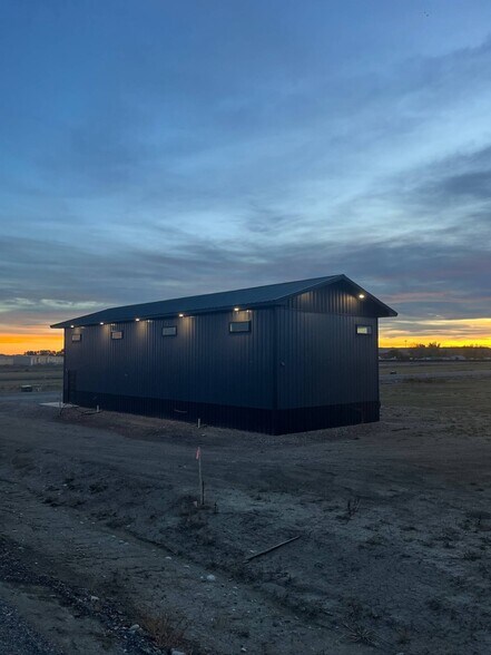 More Photos Of 6903 Backcountry Ave, Billings Distribution For Lease