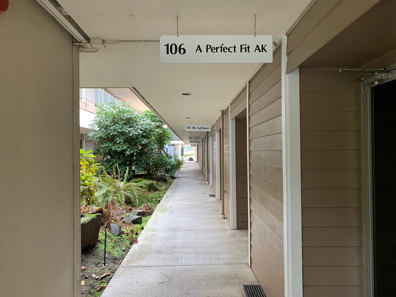 More Photos Of 10828 Gravelly Lake Dr SW, Lakewood Office For Lease