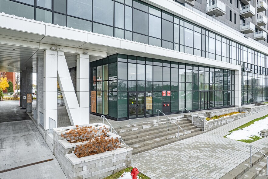 More Photos Of 300 Pl Charles-Le Moyne, Longueuil Apartments For Lease