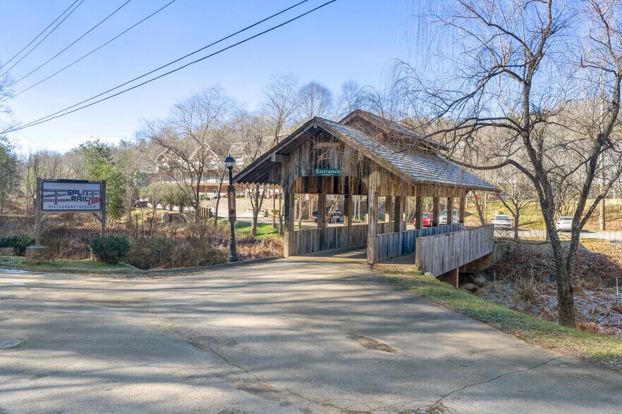 More Photos Of 849 Glades Rd, Gatlinburg Specialty For Sale