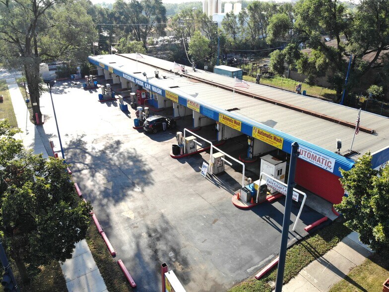 More Photos Of 2637 E 100th St, Chicago Carwash For Sale