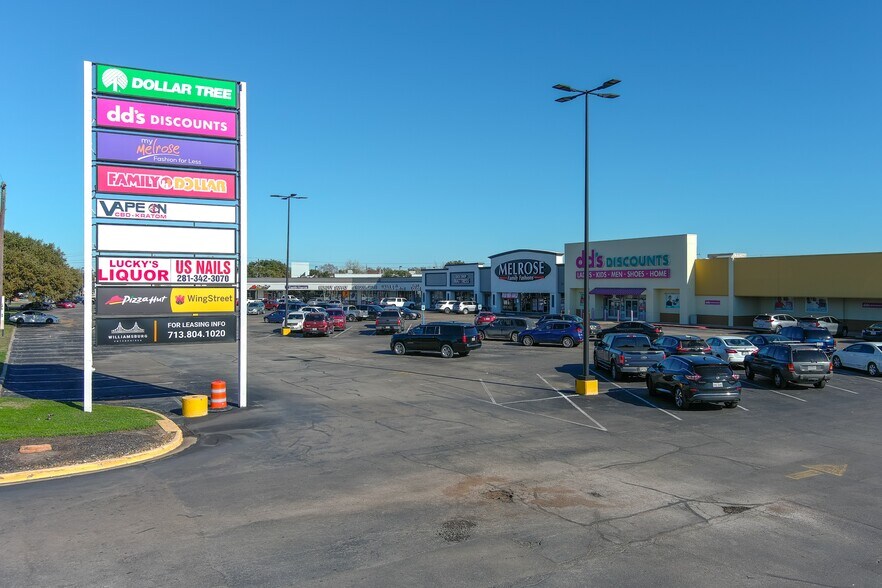 More Photos Of 5100-5198 Avenue H, Rosenberg Unknown For Lease