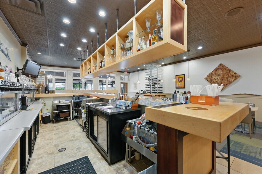 More Photos Of 626 Rood Ave, Grand Junction Restaurant For Sale