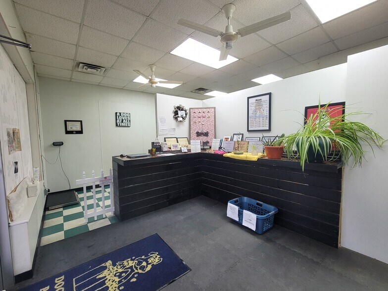 More Photos Of 3333 Louisa St, Catlettsburg Freestanding For Lease