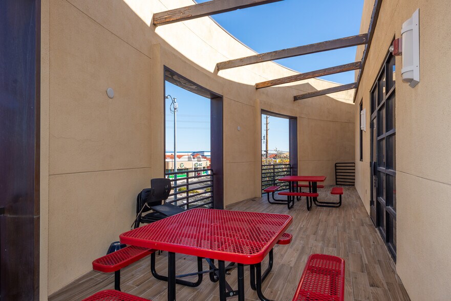 More Photos Of 311 E Warm Springs Rd, Las Vegas Office For Lease