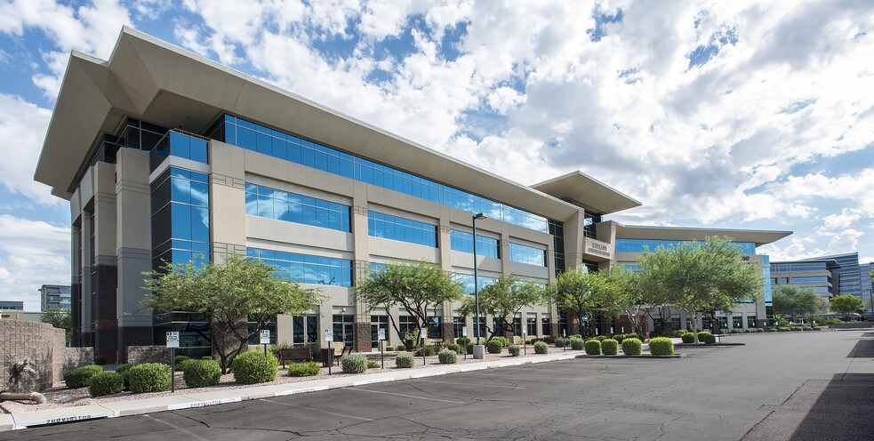 More Photos Of 7047 E Greenway Pky, Scottsdale Office For Lease
