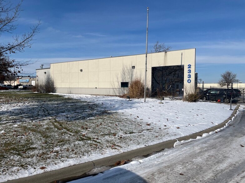 More Photos Of 2330 Paul St, Omaha Warehouse For Sale
