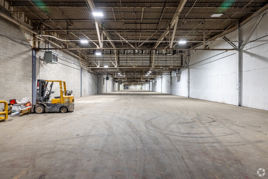 More Photos Of 297 Getty Ave, Paterson Warehouse For Lease