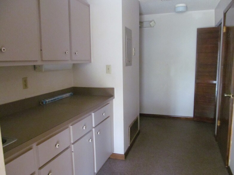 More Photos Of 200 SW 8th St, Ocala Office For Lease