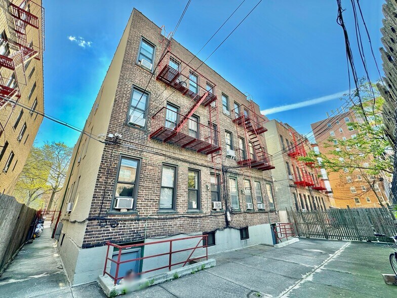 More Photos Of 4220-4222 82nd St, Elmhurst Apartments For Sale