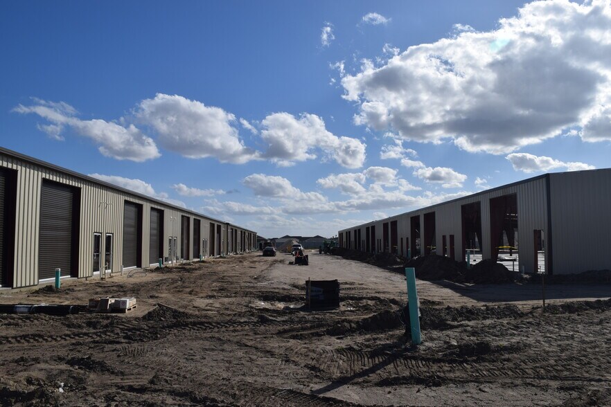 More Photos Of 4707 County Road 156, Wildwood Warehouse For Lease