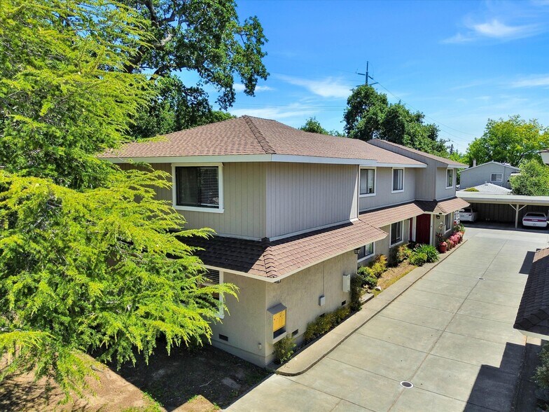 More Photos Of 1048 7th St, Novato Multifamily For Sale