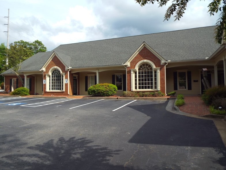 Primary Photo Of 331 Arcado Rd NW, Lilburn Office Residential For Lease