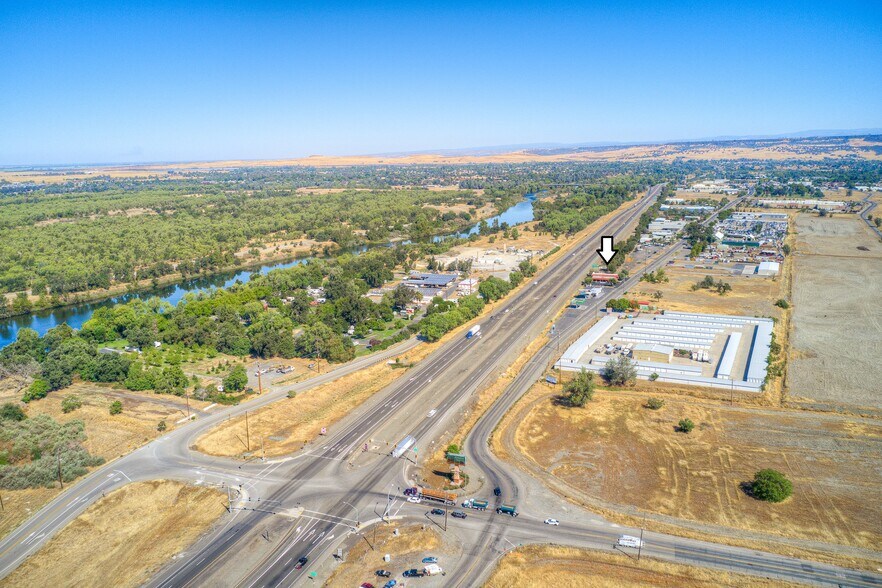 More Photos Of 2950 Feather River Blvd, Oroville Light Distribution For Sale