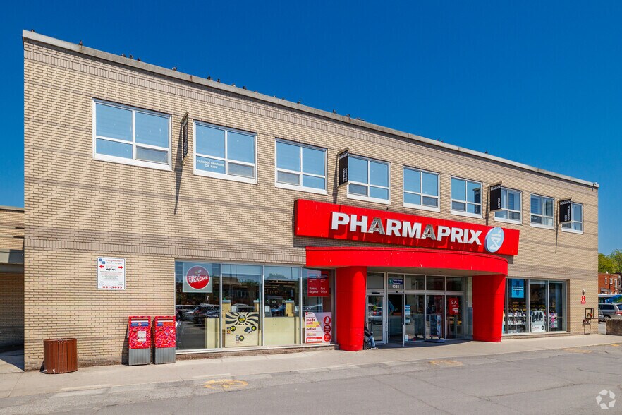 More Photos Of 1051-1191 Rue Décarie, Montréal Storefront Retail Office For Lease