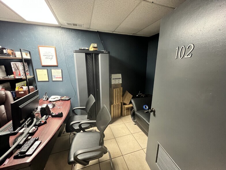 More Photos Of 1406 Forest Ln, Garland Storefront Retail Office For Lease