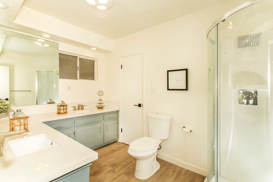 More Photos Of 12128 Ramona Ave, Hawthorne Apartments For Sale