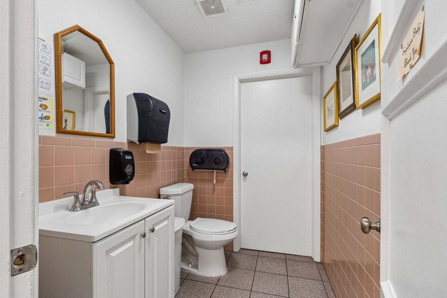 More Photos Of 4001 Skipper Rd, Tampa Schools For Sale