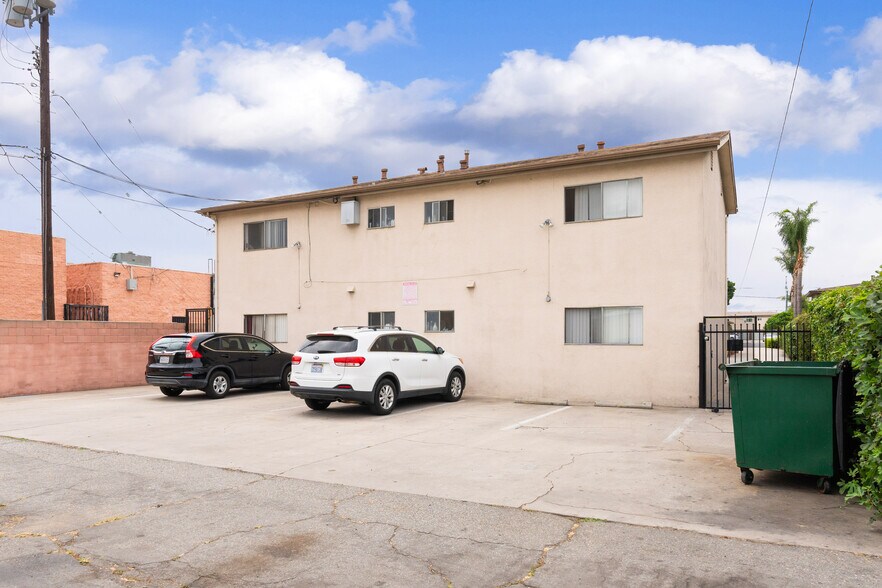 More Photos Of 3301 E Artesia Blvd, Long Beach Apartments For Sale