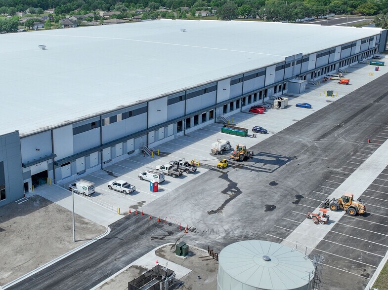 More Photos Of 3017 S County Line Rd, Plant City Distribution For Lease