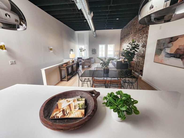 More Photos Of 4736-4750 McPherson Ave, Saint Louis Storefront Retail Office For Sale