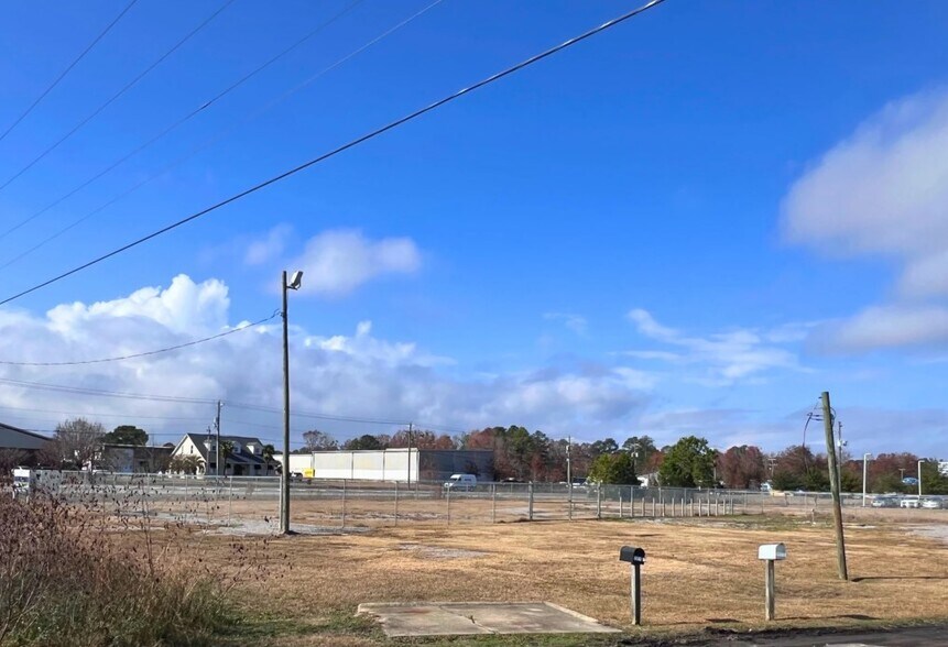 More Photos Of 2651 Shop Rd, Columbia Land For Lease