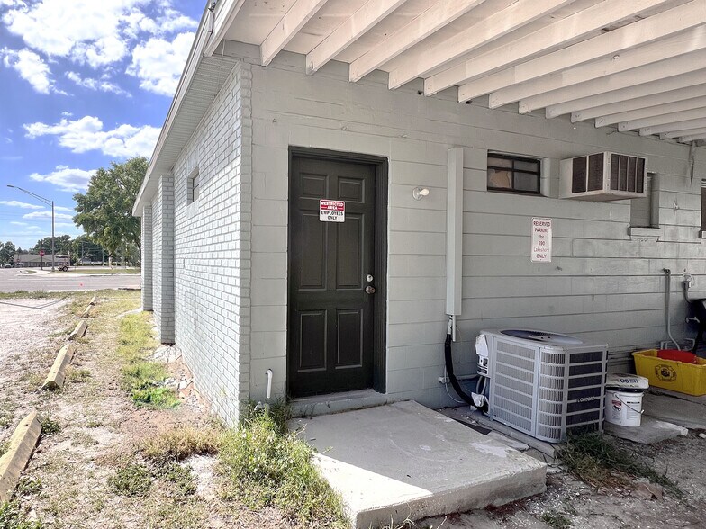 More Photos Of 680-690 S Lake Shore Way, Lk, Lake Alfred General Retail For Lease