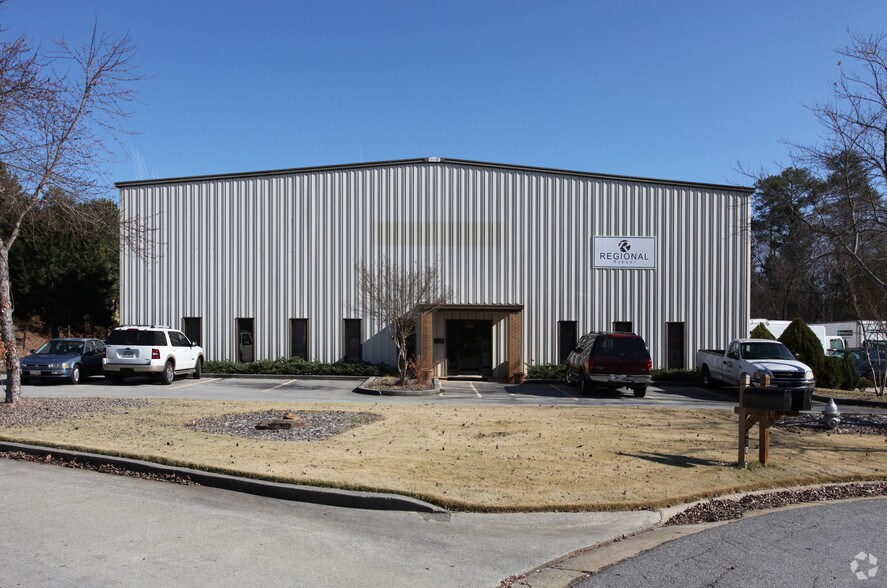 More Photos Of 4300 Business Park Ct, Lilburn Distribution For Lease