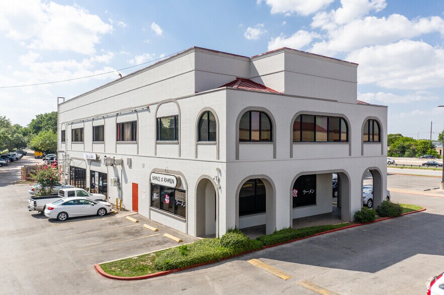 More Photos Of 12636 Research Blvd, Austin Unknown For Lease