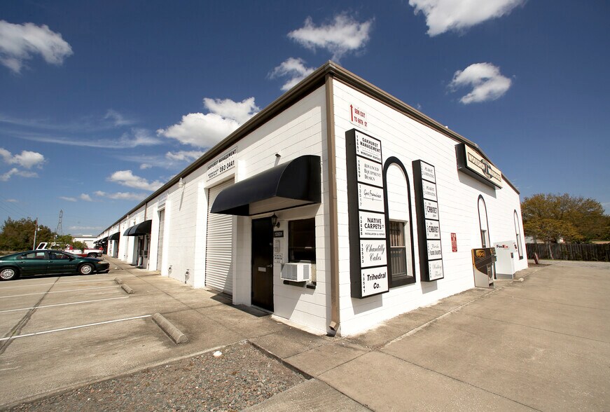 More Photos Of 13501-13589 65th St, Largo Unknown For Lease