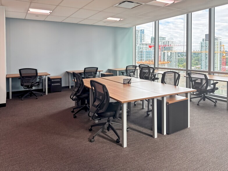 More Photos Of 4402 Skyline Dr, Burnaby Coworking Space