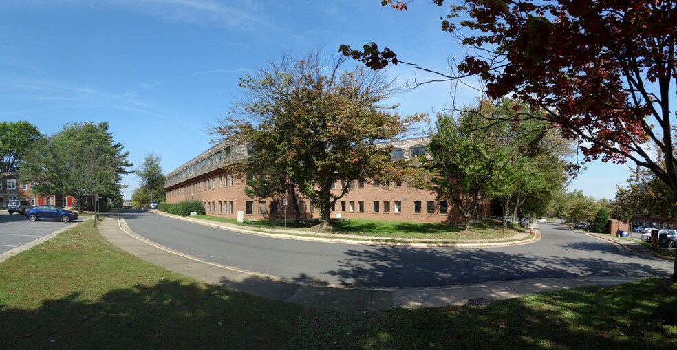 More Photos Of 10340 Democracy Ln, Fairfax Medical For Lease