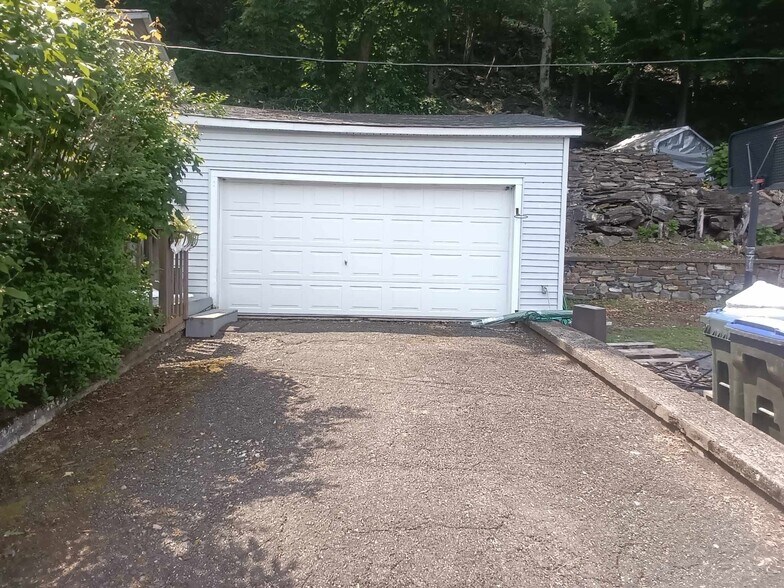 More Photos Of 655 Jersey Ave, Greenwood Lake Restaurant For Sale