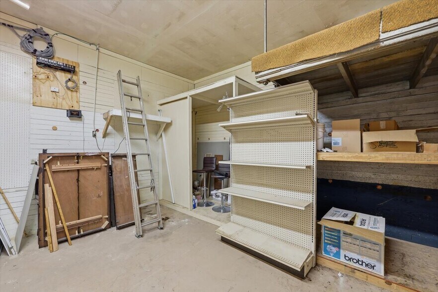 More Photos Of 148 W Green St, Hazlehurst Office For Sale