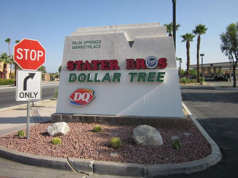 More Photos Of 1717 E Vista Chino, Palm Springs Freestanding For Lease