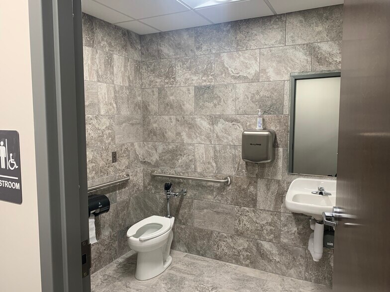 More Photos Of 205 Grandview Ave, Camp Hill Medical For Lease