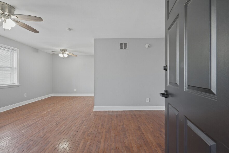 More Photos Of 230 E Sharpnack St, Philadelphia Multifamily For Sale