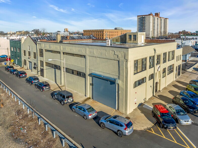 More Photos Of 807 Summerfield Ave, Asbury Park Warehouse For Lease