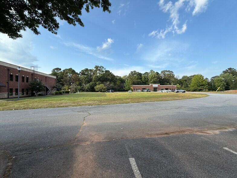 More Photos Of 11299 Hwy 92, Woodstock Land For Sale