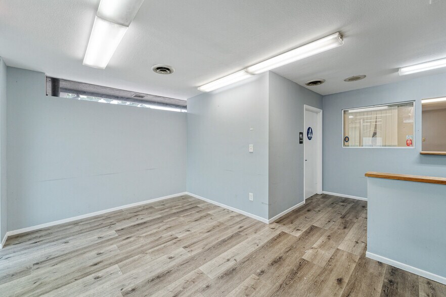 More Photos Of 3535 E 7th St, Long Beach Medical For Sale