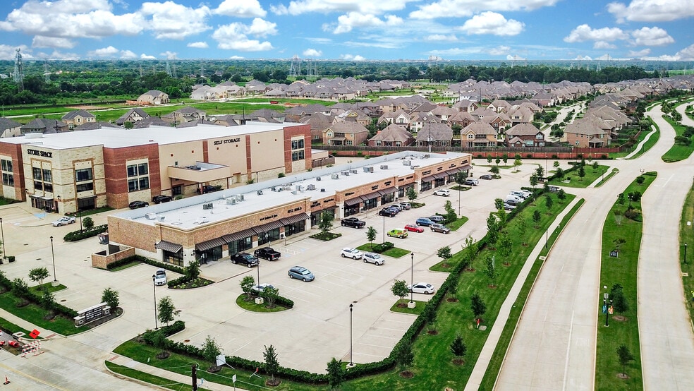 More Photos Of 4821 Lj Pky, Sugar Land Storefront For Lease