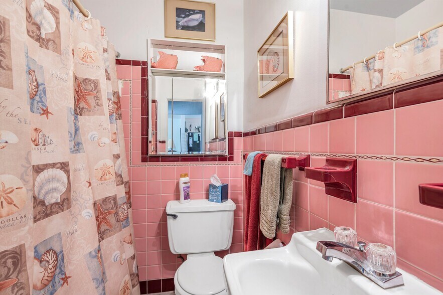 More Photos Of 1803 Gulf Blvd, Indian Rocks Beach Hotel For Sale