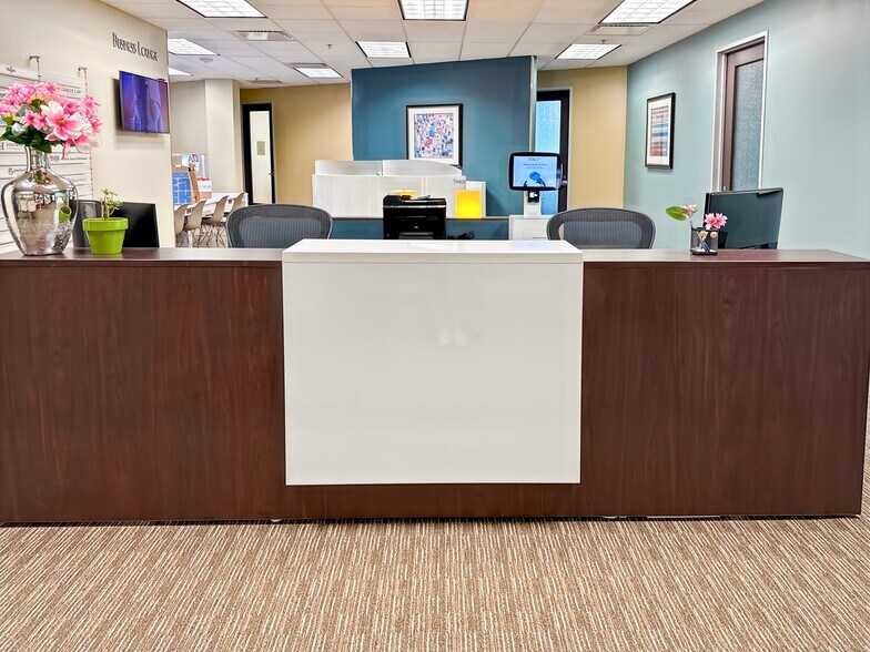 More Photos Of 8530 Eagle Point Blvd, Lake Elmo Coworking Space